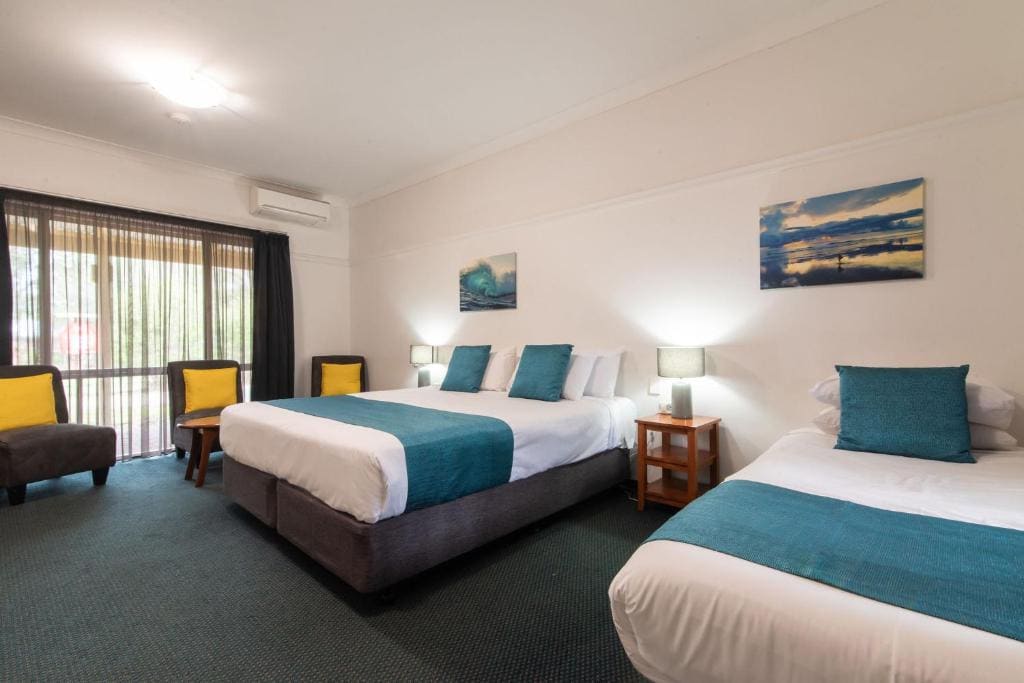 Deluxe Triple Room room - Image 3