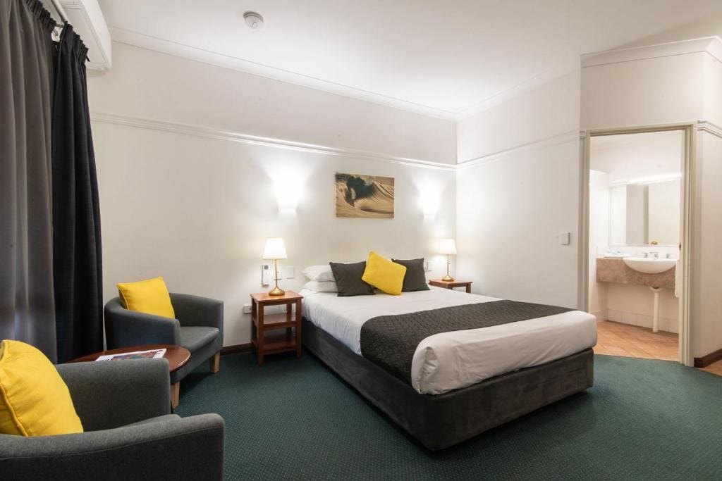 Queen Room room - Image 1