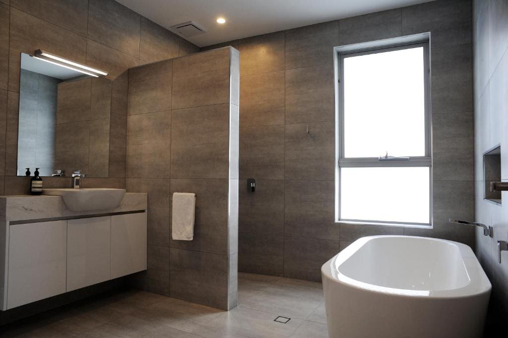 Four-Bedroom House room - Image 2