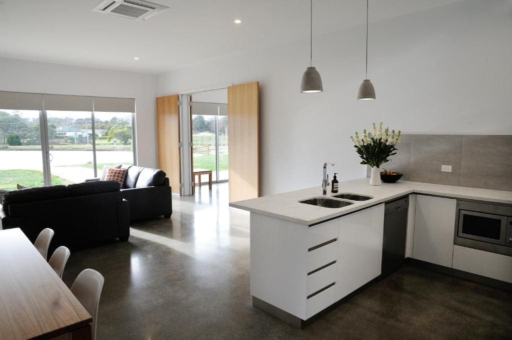 Four-Bedroom House room - Image 1