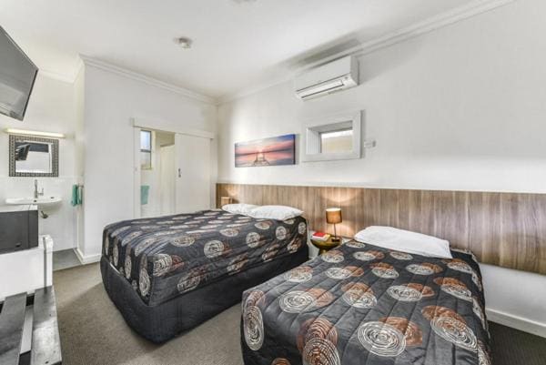 Double or Twin Room room - Image 2
