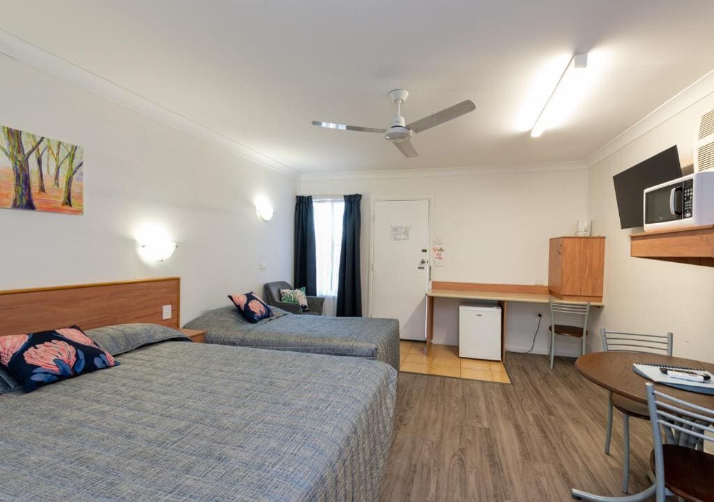 Standard Twin Room room - Image 1