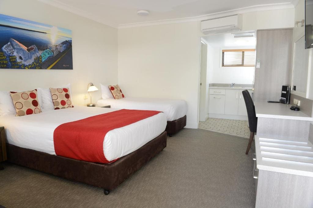 Large Twin Room room - Image 3