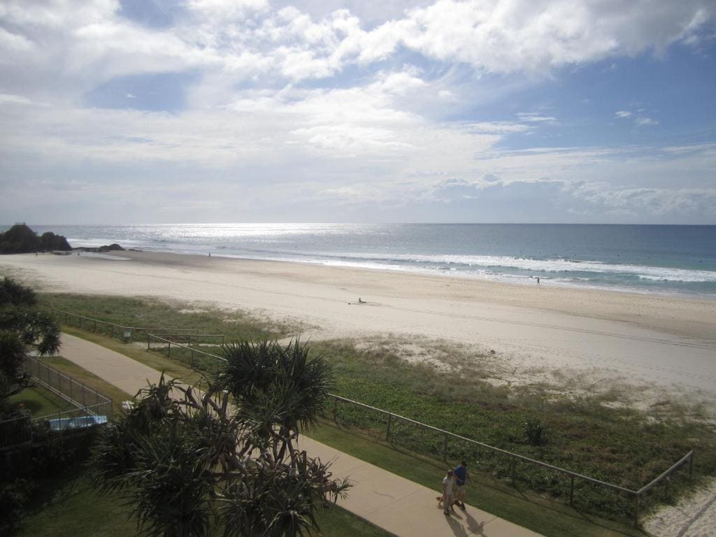 Three-Bedroom Apartment - Beachfront - Non Smoking room - Image 3