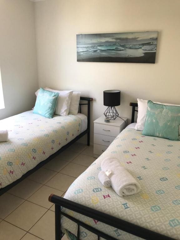 Two-Bedroom Apartment with Ocean View - Non smoking room - Image 2