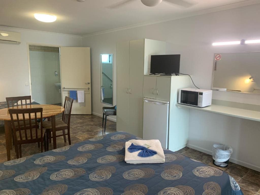 Twin Room - Disability Access room - Image 2