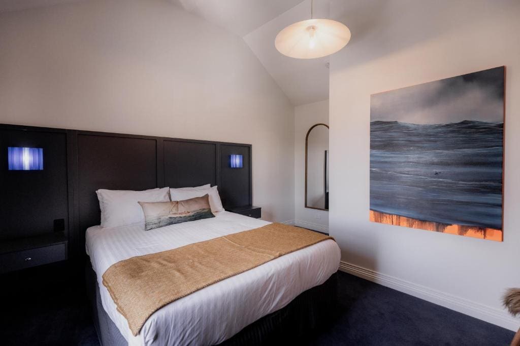 Superior Queen Room room - Image 2