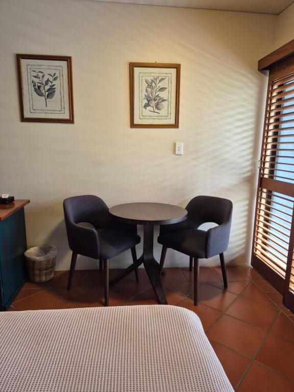 Standard Twin Room room - Image 1