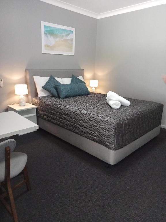 Deluxe Triple Room room - Image 2