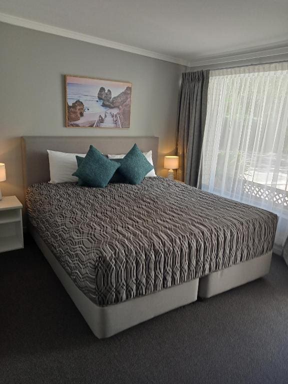 Deluxe Triple Room room - Image 1