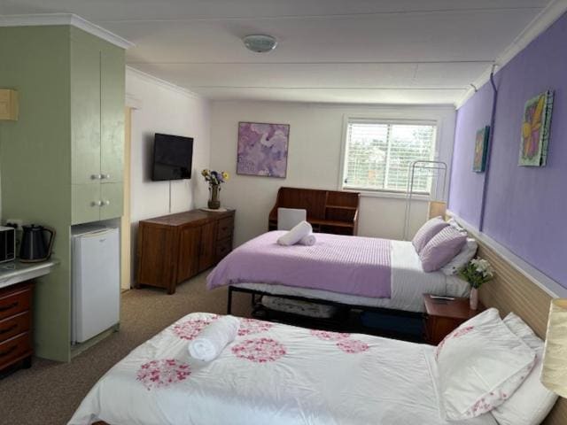 Family Room room - Image 2