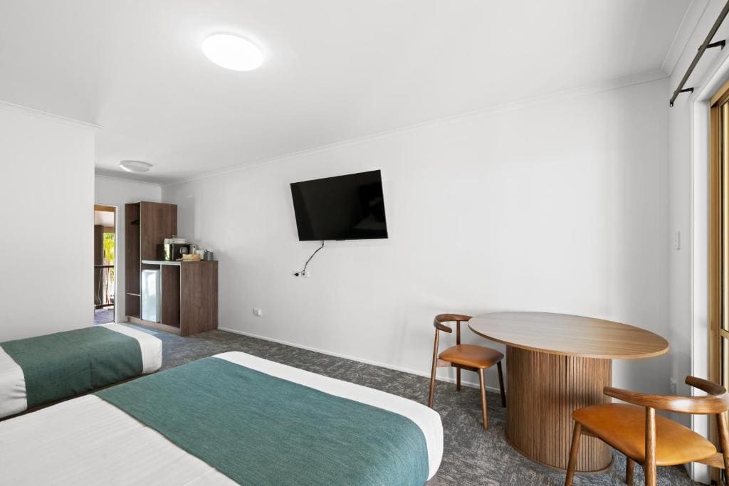 Deluxe Triple Room room - Image 3