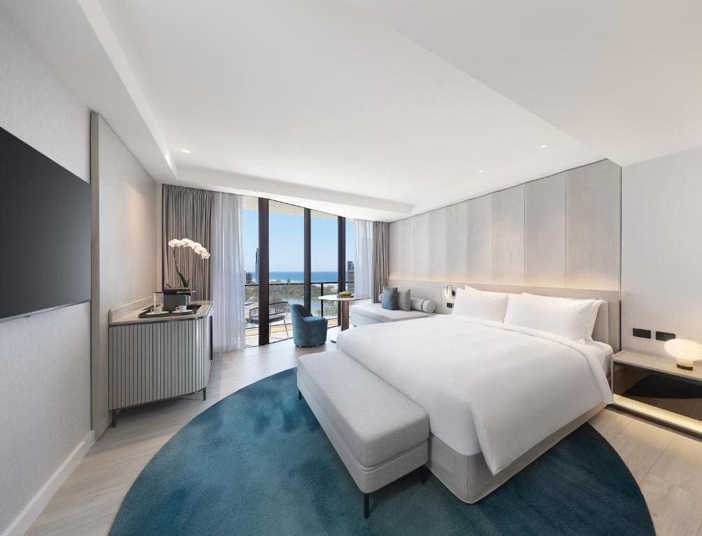 King Room with Ocean View and Balcony room - Image 2