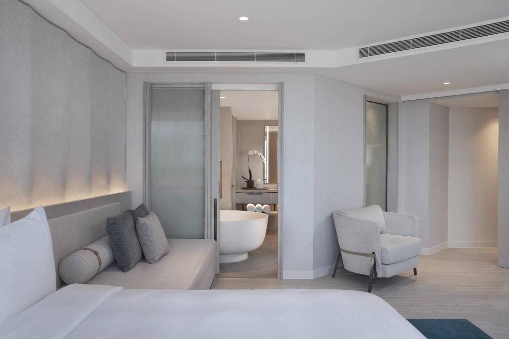 Residential KingSuite room - Image 2