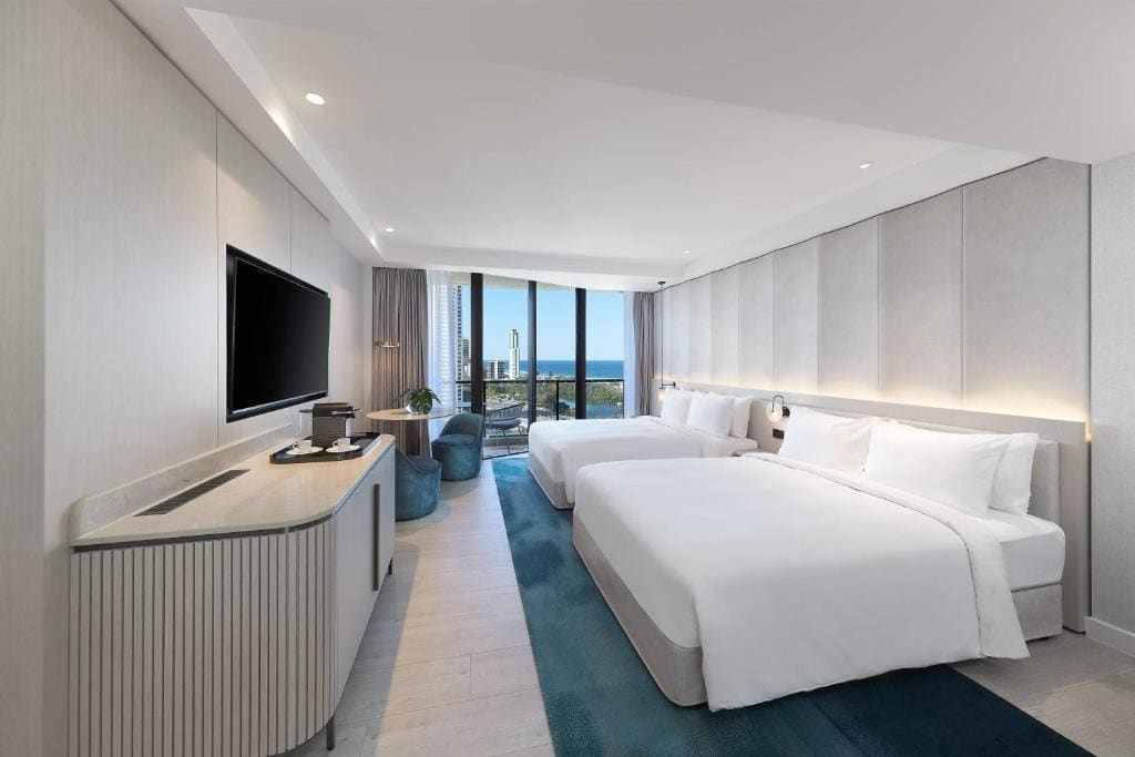 Double Room with Two Double Beds - Ocean View and Balcony room - Image 3