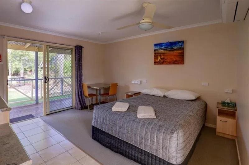 Queen Studio - Disability Access room - Image 1