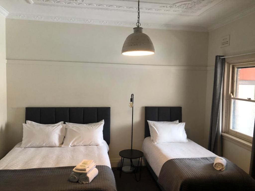 Triple Room with Shared Bathroom room - Image 1