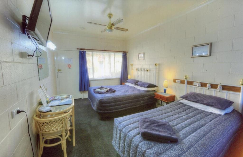 Family Room room - Image 1