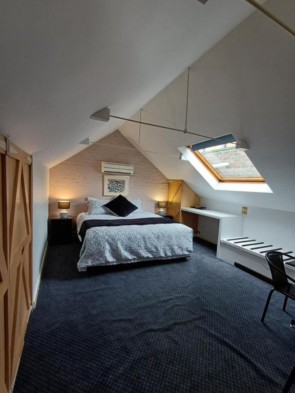 King Loft room - Image 1