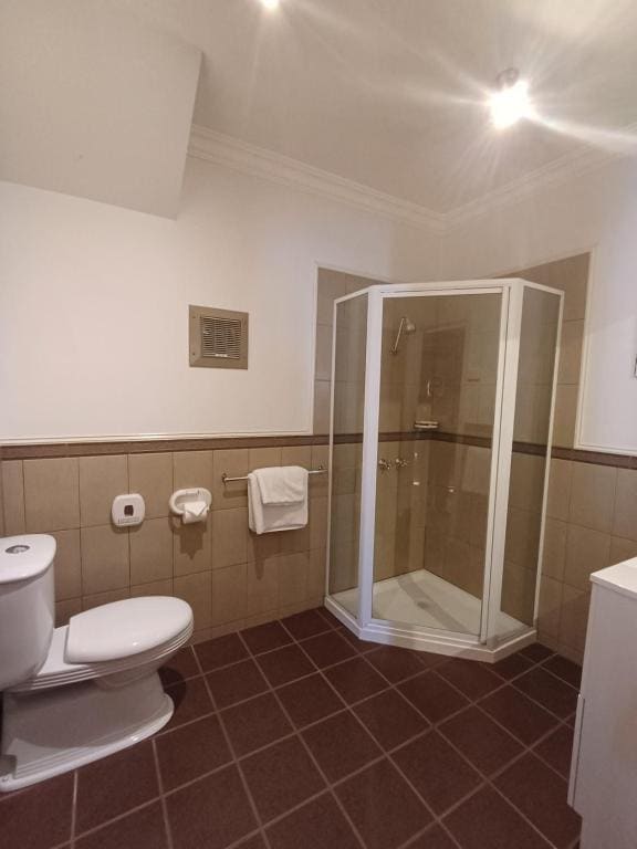 Queen Room room - Image 3