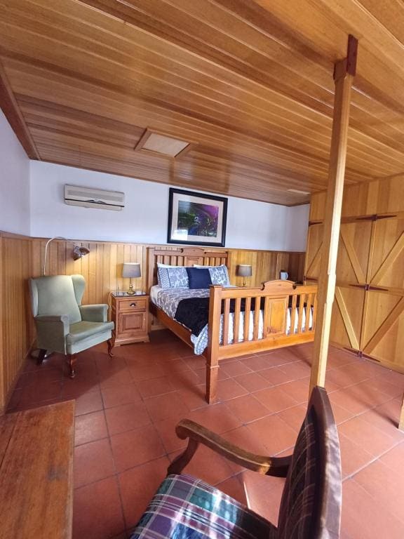 Queen Room room - Image 1