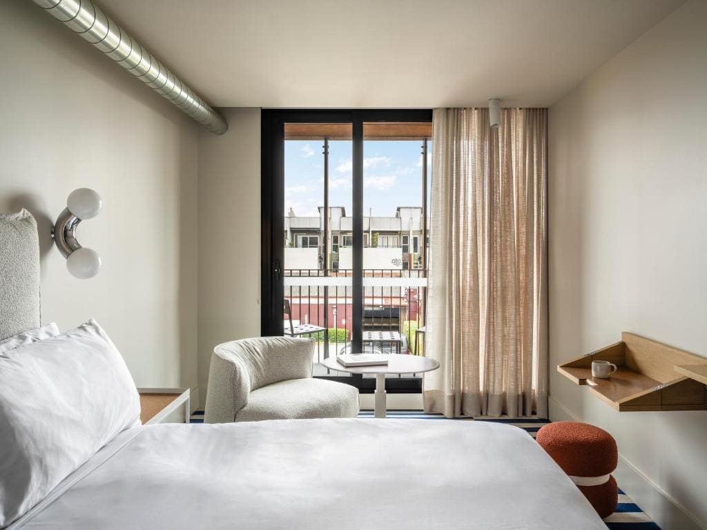 Premium King with Balcony room - Image 1