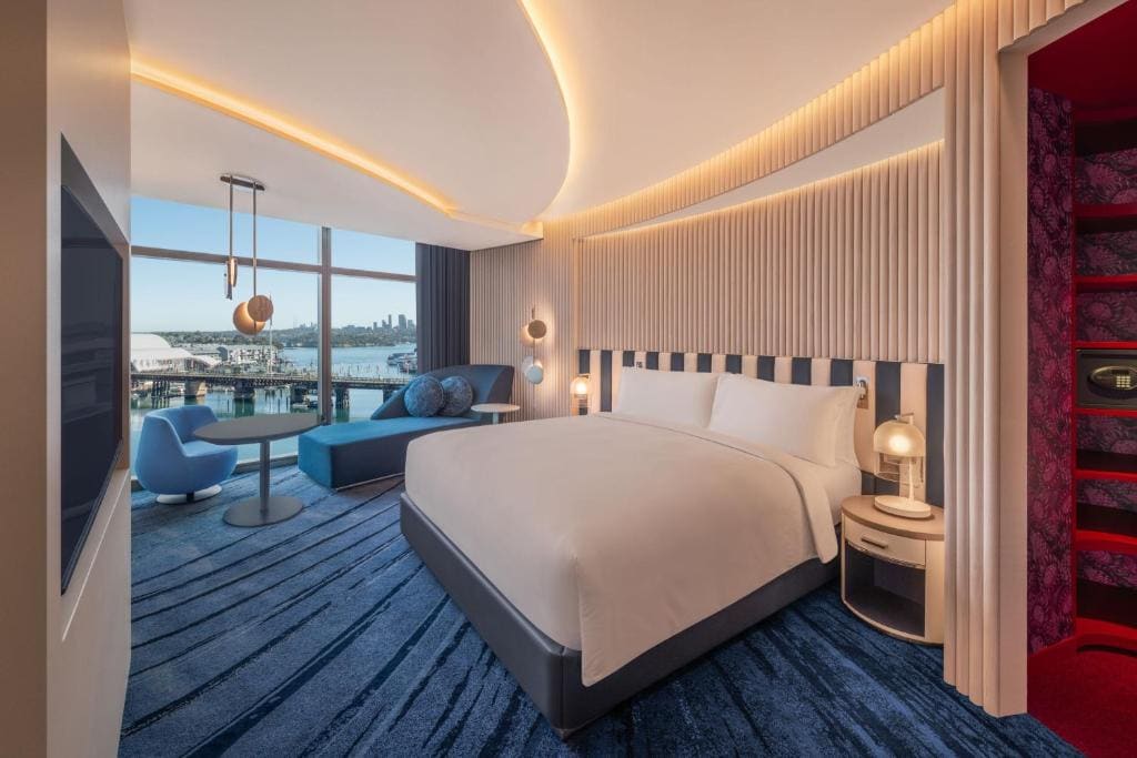 Deluxe Room, Guest room, 1 King, Darling Harbour view room - Image 1