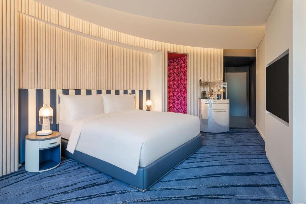 Standard Room, Guest Room, 1 King, City view room - Image 1