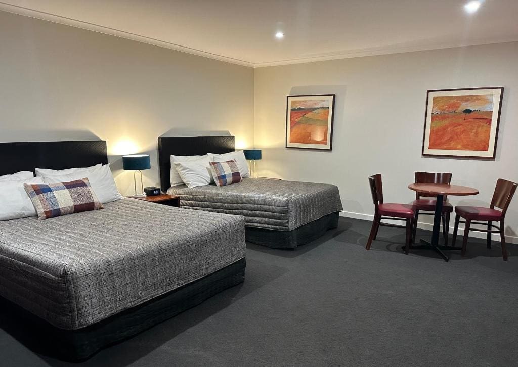 Superior Twin Room room - Image 1