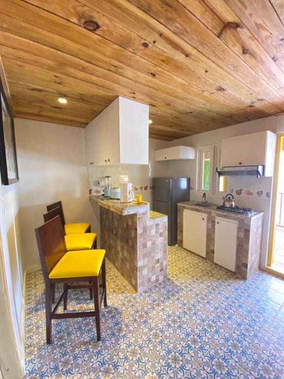 Apartment room - Image 1