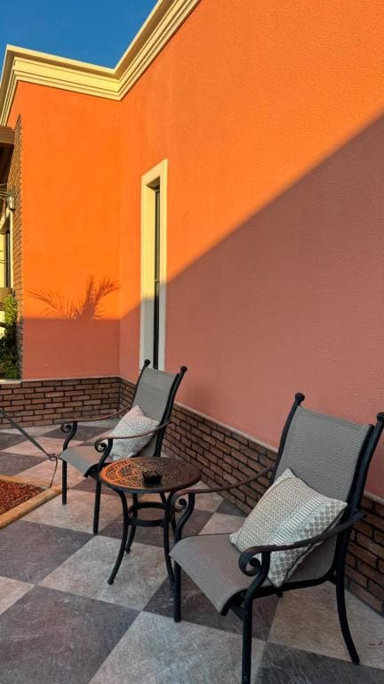 Family Room with Terrace room - Image 1