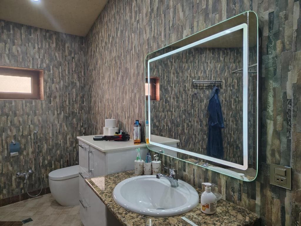 Double Room with Mountain View room - Image 2
