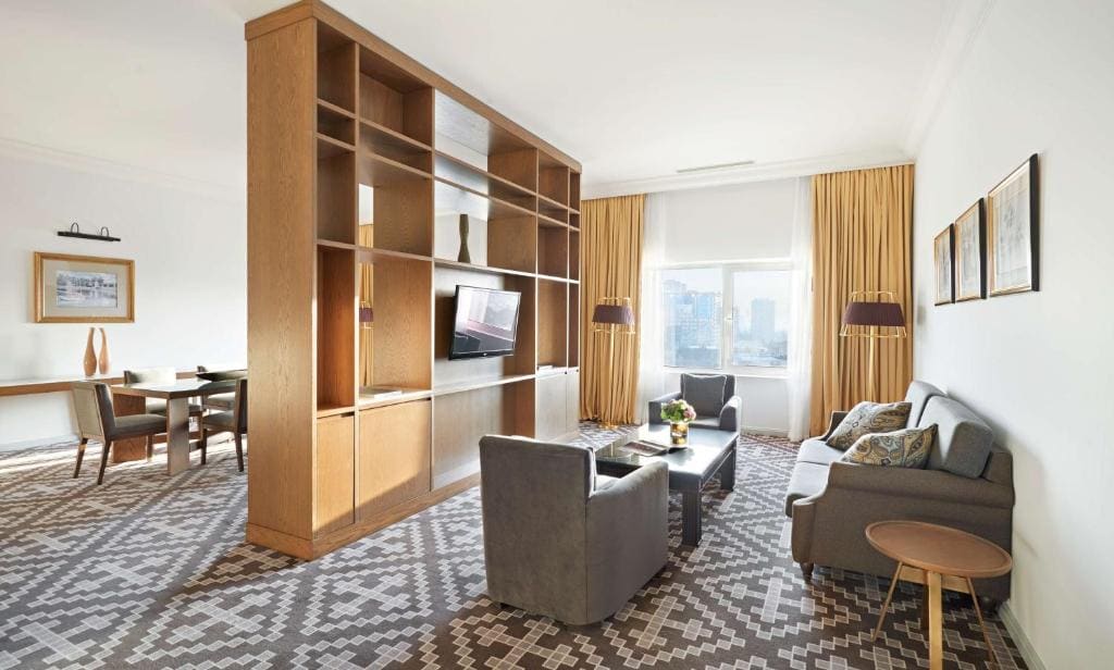 Executive Suite room - Image 1