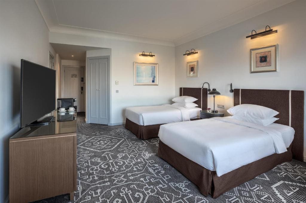 Twin Room - Club Access room - Image 1