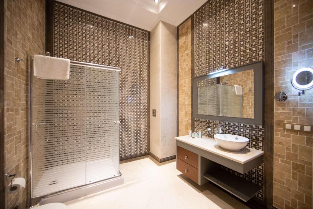 Standard Twin Room room - Image 3