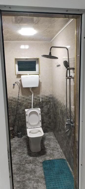 Standard Quadruple Room room - Image 1