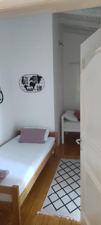 Apartment with Garden View room - Image 1