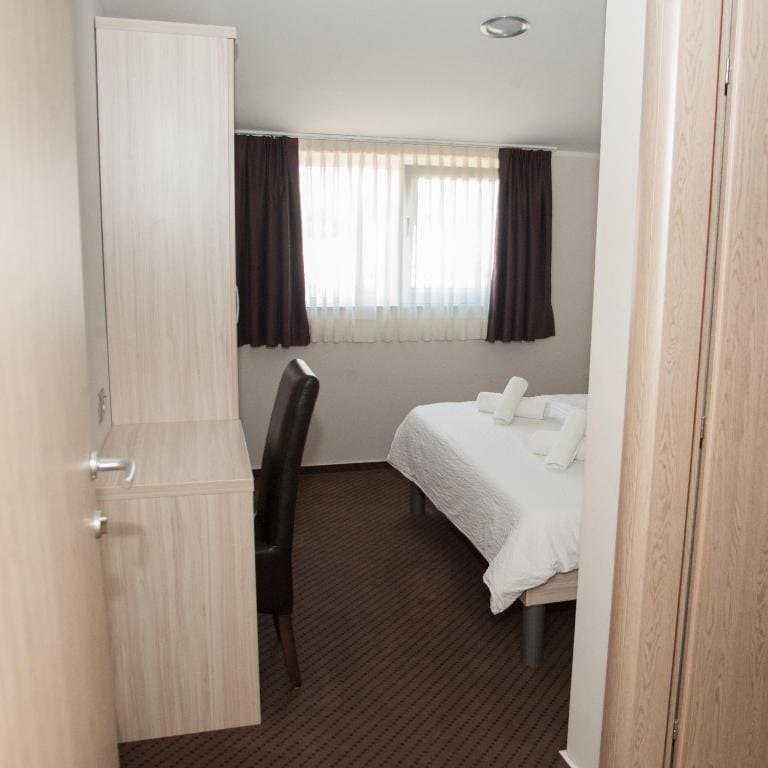 Standard Double or Twin Room room - Image 1