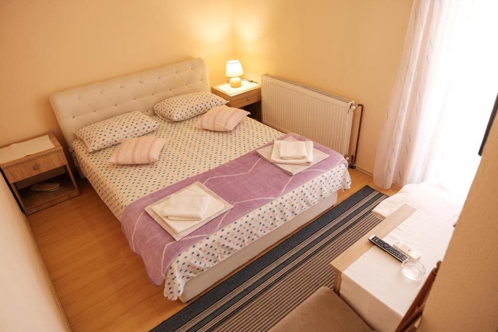 Double or Twin Room with Balcony room - Image 2