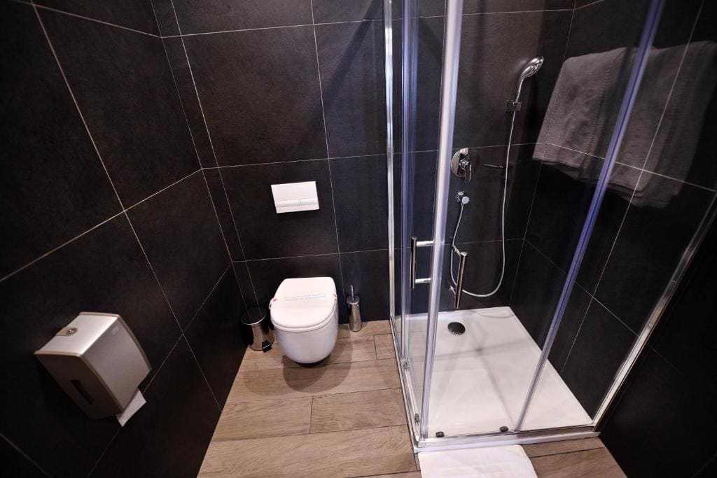 Superior Double or Twin Room room - Image 3