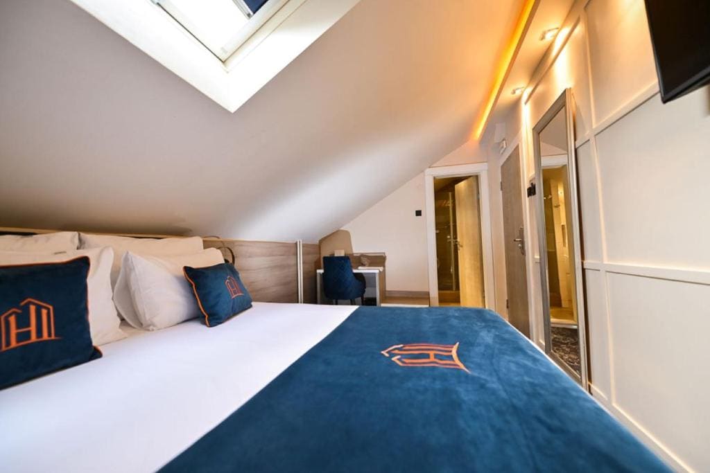 Economy Double Room room - Image 2
