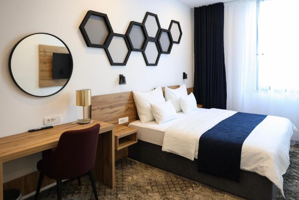 Suite room - Image 1
