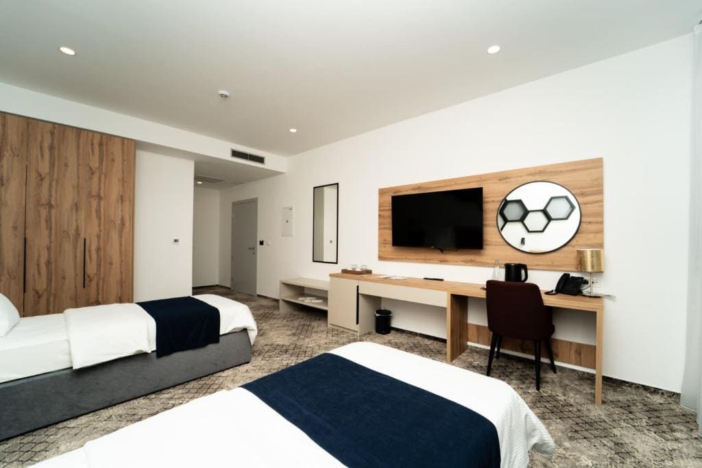 Twin Room - Disability Access room - Image 3