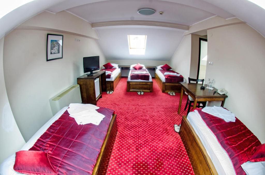 Deluxe Twin Room room - Image 2