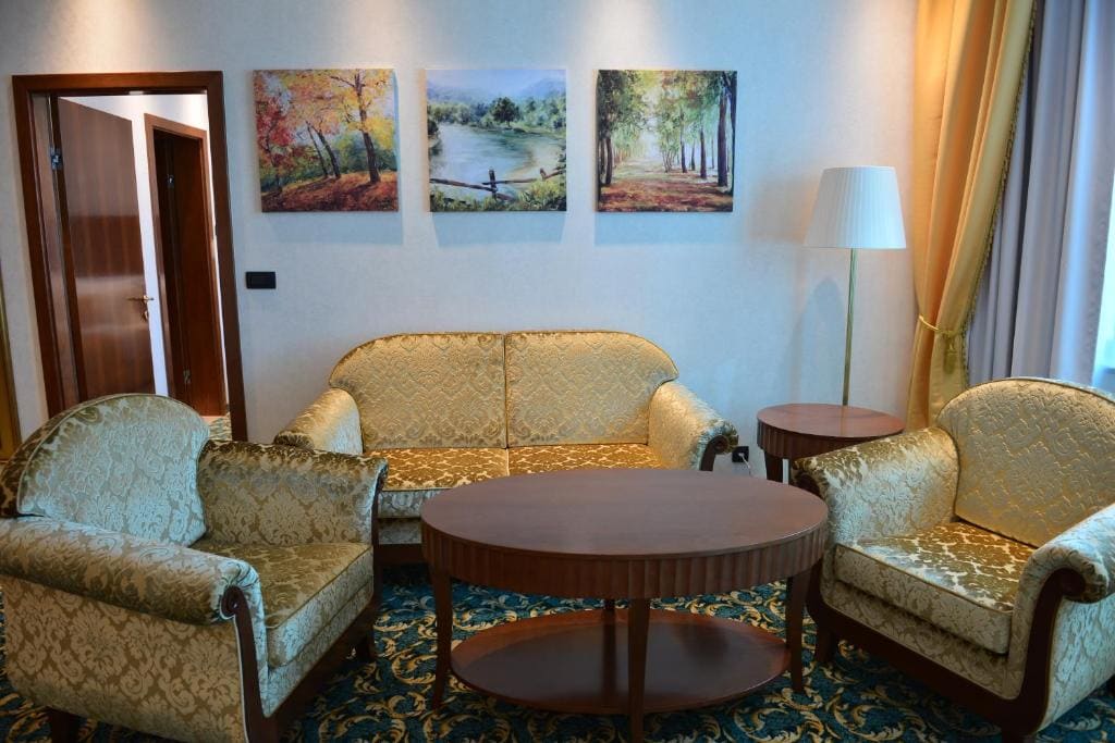 Suite room - Image 3