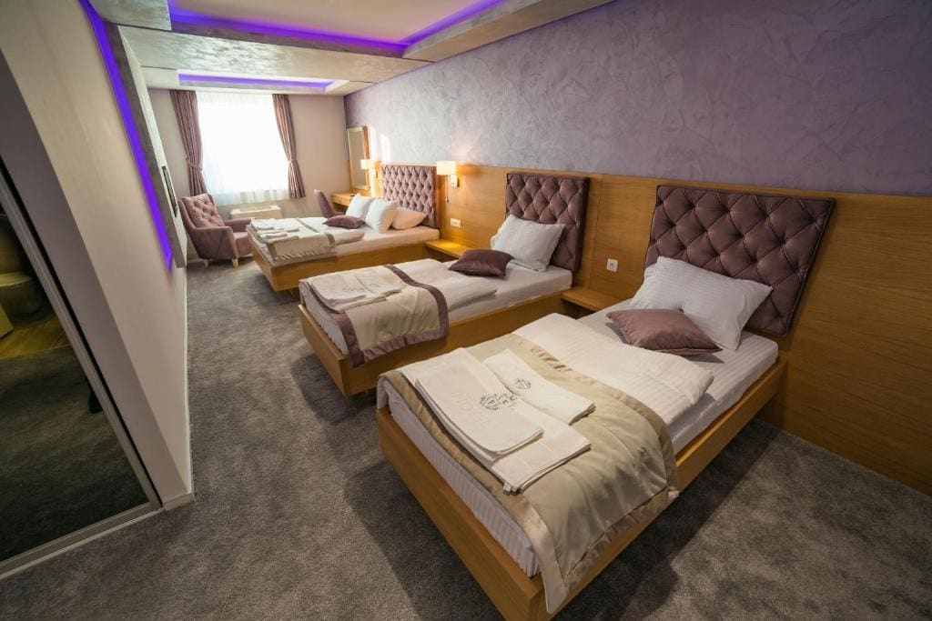 Quadruple Room room - Image 1