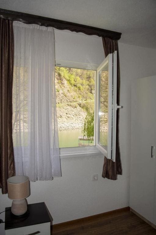 Double Room room - Image 2