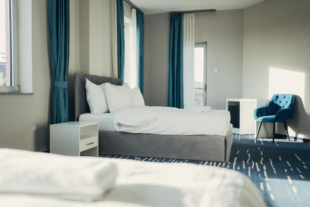 Family Junior Suite room - Image 1
