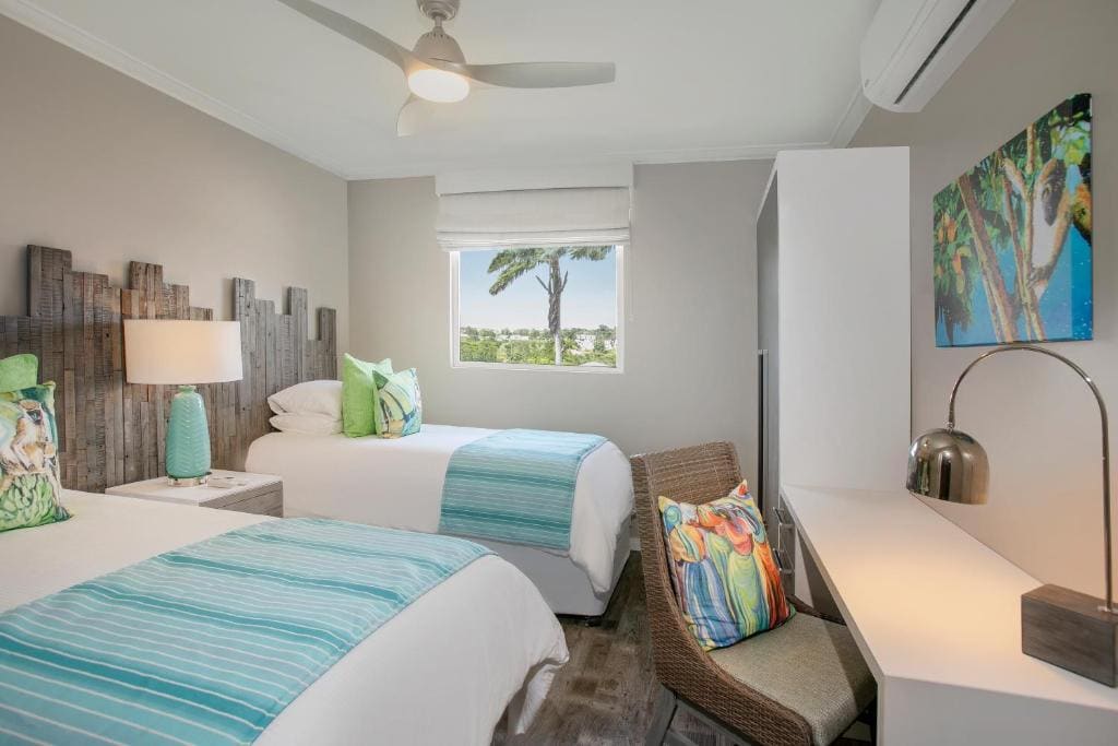 Luxury Two Bedroom Ocean View Suite room - Image 2