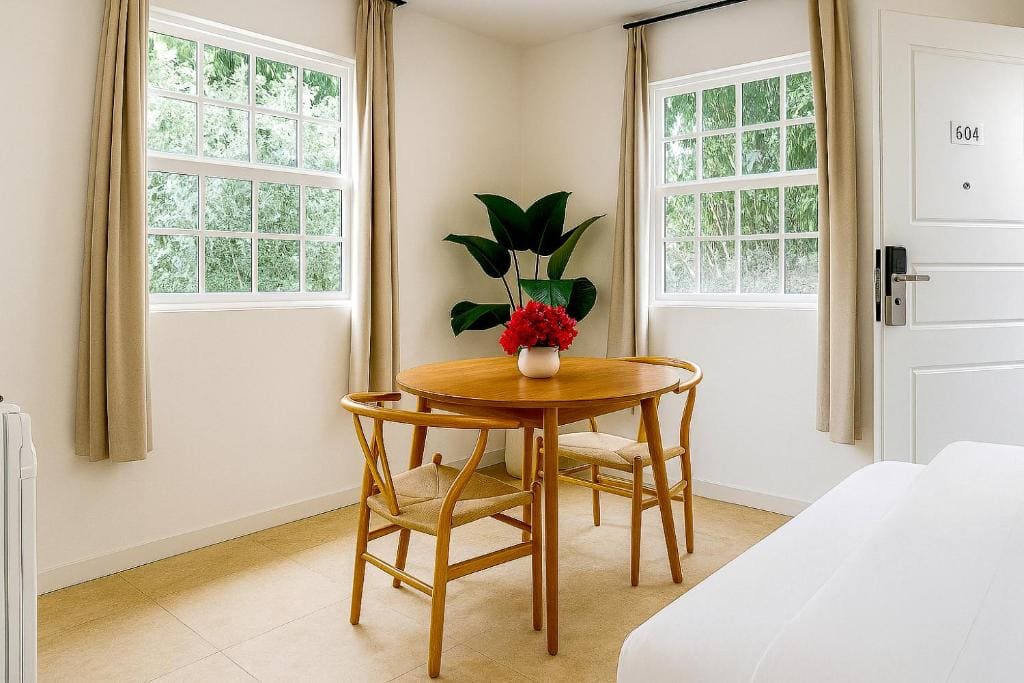 King Suite with Pool View room - Image 3